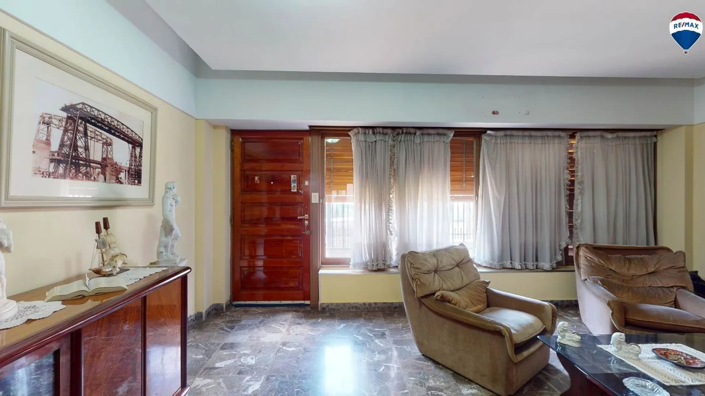 145.000 USD CASA DE 5 AMB CON GARAGE Y QUINCHO