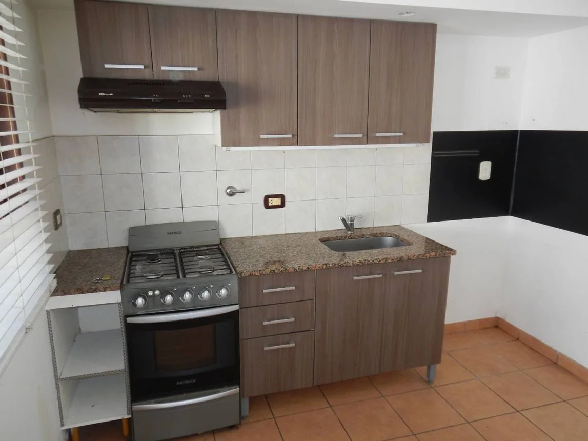 U$S 79.500 VENTA-PH-4amb-EL PALOMAR-c/COCHERA-PATIO-PARRILLA